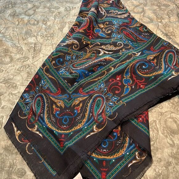Berkshire Accessories - NWT Sears Challis Scarf Italian